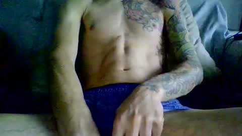 garyreal1990 online show from April 3, 6:00 am