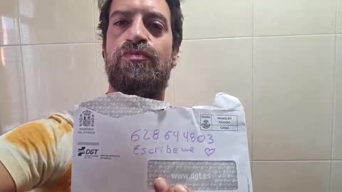 Snapshot of gaston34mad chatting on October 2, 8:54 am gaston34mad online show from October 2, 8:54 am