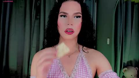 Snapshot of gatitavenecis1 chatting on January 4, 11:54 am Vnecis Marn online show from January 4, 11:54 am