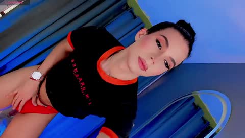 Snapshot of gatitavenecis1 chatting on January 15, 6:51 pm Vnecis Marn online show from January 15, 6:51 pm