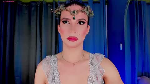 Snapshot of gatitavenecis1 chatting on January 27, 11:43 am Vnecis Marn online show from January 27, 11:43 am