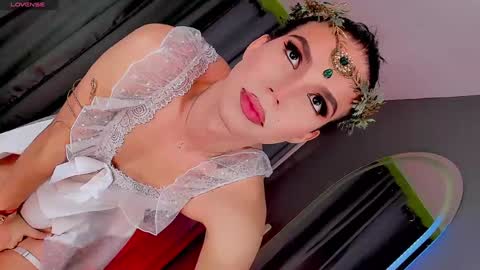 Snapshot of gatitavenecis1 chatting on January 27, 8:28 pm Vnecis Marn online show from January 27, 8:28 pm