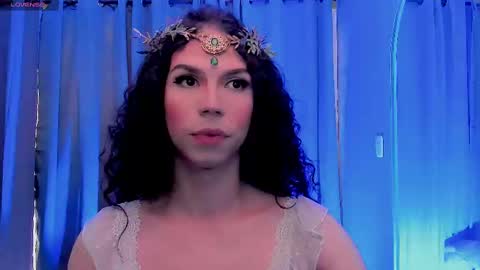 Snapshot of gatitavenecis1 chatting on February 25, 9:35 pm Vnecis Marn online show from February 25, 9:35 pm