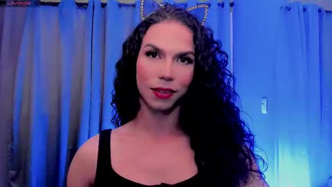 Snapshot of gatitavenecis1 chatting on February 26, 11:15 pm Vnecis Marn online show from February 26, 11:15 pm