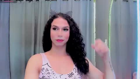 Snapshot of gatitavenecis1 chatting on March 5, 10:44 am Vnecis Marn online show from March 5, 10:44 am