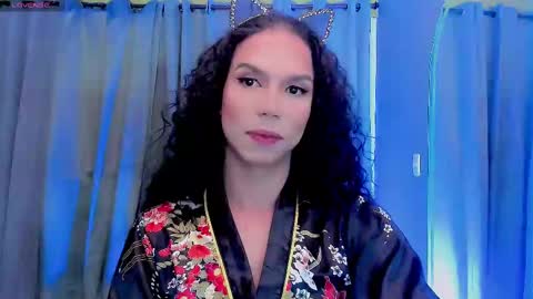 Snapshot of gatitavenecis1 chatting on March 12, 7:13 am Vnecis Marn online show from March 12, 7:13 am