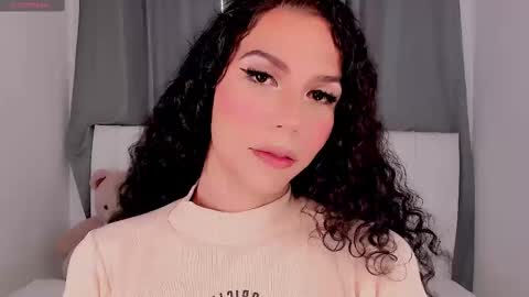 Snapshot of gatitavenecis1 chatting on September 16, 11:22 am Vnecis Marn online show from September 16, 11:22 am