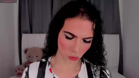 Snapshot of gatitavenecis1 chatting on September 20, 1:23 pm Vnecis Marn online show from September 20, 1:23 pm