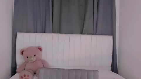 Snapshot of gatitavenecis1 chatting on October 24, 11:56 pm Vnecis Marn online show from October 24, 11:56 pm