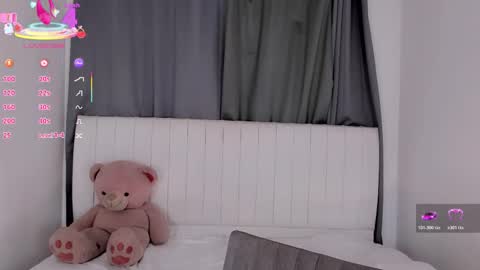 Snapshot of gatitavenecis1 chatting on November 18, 6:45 pm Vnecis Marn online show from November 18, 6:45 pm