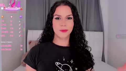 Snapshot of gatitavenecis1 chatting on December 3, 2:48 pm Vnecis Marn online show from December 3, 2:48 pm