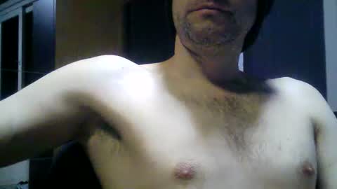 Snapshot of gauchors21 chatting on December 1, 3:00 am gauchors21 online show from December 1, 3:00 am