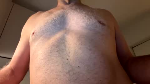 Snapshot of gaulis72 chatting on December 10, 8:38 pm gaulis72 online show from December 10, 8:38 pm