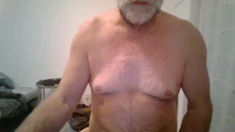 Snapshot of gaulis72 chatting on January 25, 7:28 pm gaulis72 online show from January 25, 7:28 pm