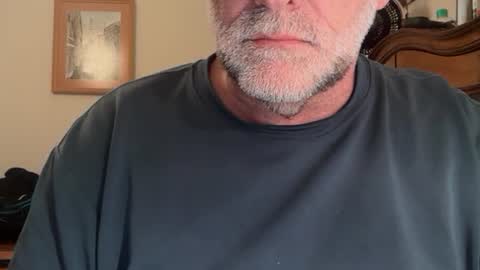 Snapshot of gaulis72 chatting on June 30, 8:43 pm gaulis72 online show from June 30, 8:43 pm