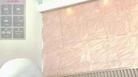 gaviluc_ online show from November 13, 10:25 am