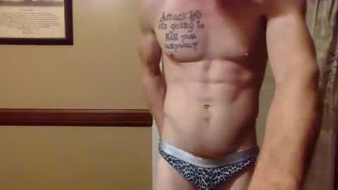 Snapshot of gaymencumhere chatting on October 3, 3:36 am gaymencumhere online show from October 3, 3:36 am