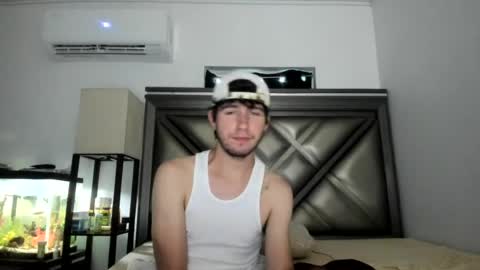 Snapshot of gayndepressed chatting on July 1, 1:07 am Trace online show from July 1, 1:07 am