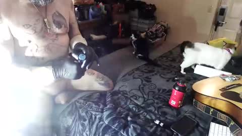 gbones58 online show from January 15, 9:47 am