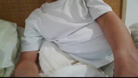 Snapshot of gccurious76 chatting on February 5, 10:30 am GCGuy online show from February 5, 10:30 am