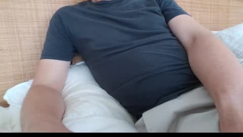 Snapshot of gccurious76 chatting on November 8, 5:51 am GCGuy online show from November 8, 5:51 am