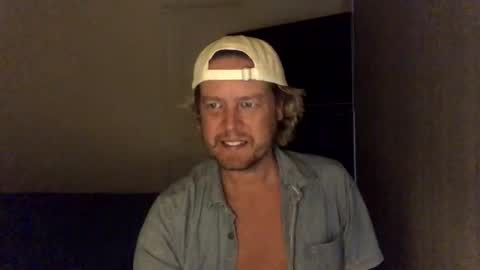 Snapshot of gcsurfer81 chatting on January 13, 8:37 am gcsurfer81 online show from January 13, 8:37 am