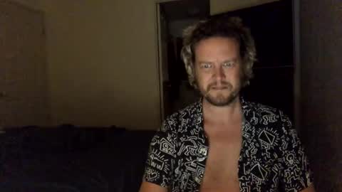 Snapshot of gcsurfer81 chatting on January 28, 9:30 am gcsurfer81 online show from January 28, 9:30 am