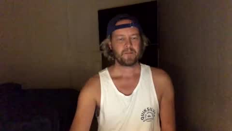 Snapshot of gcsurfer81 chatting on February 19, 8:44 am gcsurfer81 online show from February 19, 8:44 am