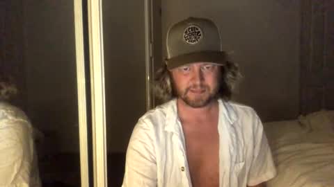 Snapshot of gcsurfer81 chatting on October 18, 9:32 am gcsurfer81 online show from October 18, 9:32 am