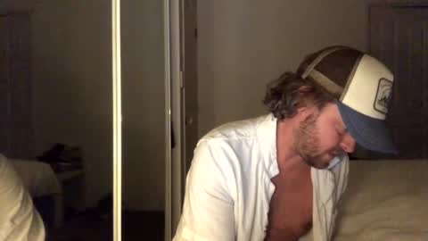gcsurfer81 online show from June 3, 7:44 am