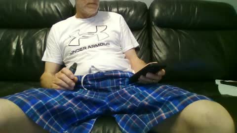 Snapshot of geeezer64 chatting on June 15, 12:02 am geeezer64 online show from June 15, 12:02 am