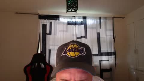 Snapshot of geefoxx chatting on June 15, 7:21 am geefoxx online show from June 15, 7:21 am