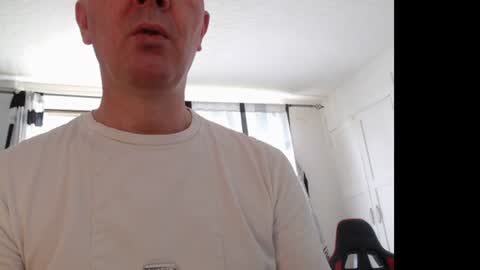 Snapshot of geefoxx chatting on June 16, 10:07 am geefoxx online show from June 16, 10:07 am