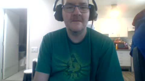 Snapshot of geekgamer41 chatting on July 11, 5:48 pm geekgamer41 online show from July 11, 5:48 pm