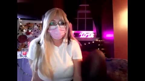 geek 3 online show from April 27, 3:04 am