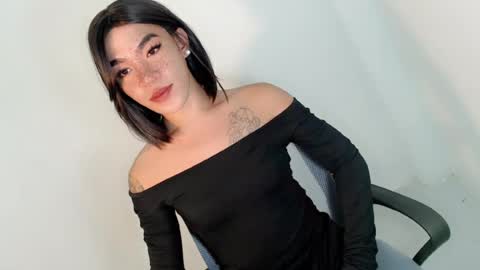 Snapshot of gelluxxx chatting on July 18, 10:30 am gelo online show from July 18, 10:30 am