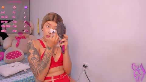 Snapshot of gemarodriguez_ chatting on October 29, 7:10 am Gemma online show from October 29, 7:10 am