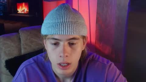 Snapshot of gemdominus chatting on November 1, 6:43 pm Gem Dominus online show from November 1, 6:43 pm