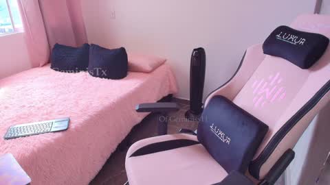 geminis11 online show from January 13, 8:15 pm