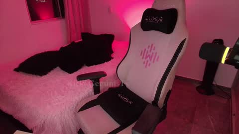 geminis11 online show from December 18, 2:17 am