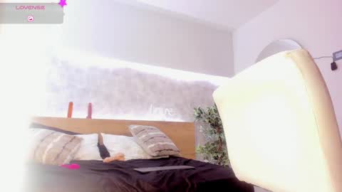 geminis muentes online show from January 6, 7:09 am