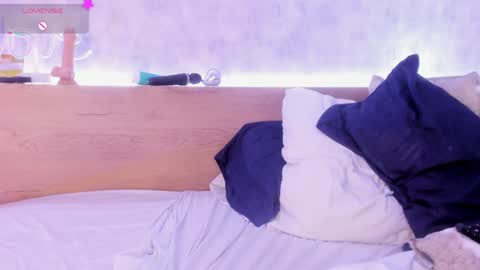 geminis muentes online show from February 6, 7:45 am