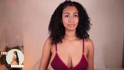 Snapshot of gemmacarter_ chatting on June 16, 6:54 pm online show from June 16, 6:54 pm