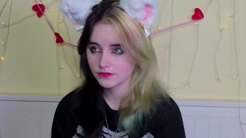 Ilona online show from November 11, 6:08 pm