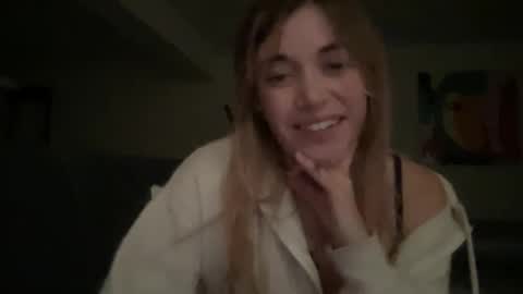 Snapshot of gemmyrosee chatting on January 19, 7:15 am gemmyrosee online show from January 19, 7:15 am