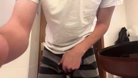 gen_z_boy online show from December 3, 6:39 pm