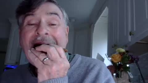 Snapshot of geneox chatting on November 9, 1:53 pm GeneOx online show from November 9, 1:53 pm