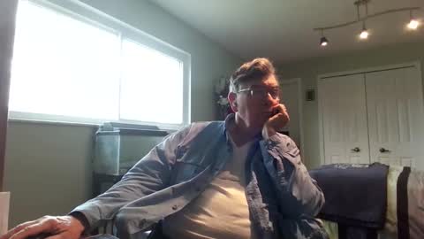 GeneOx online show from April 21, 2:23 pm