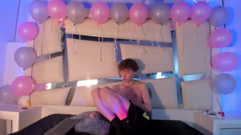 Genesis online show from November 5, 4:23 am