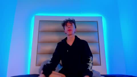 genesis_js online show from April 2, 4:32 am